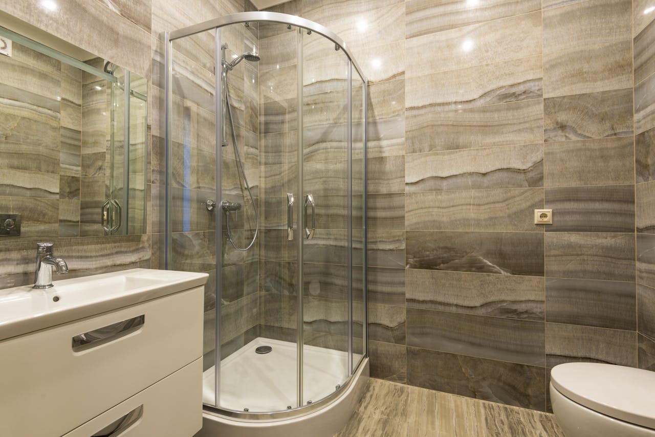 astuces pour une Salle de bain moderne petite espace