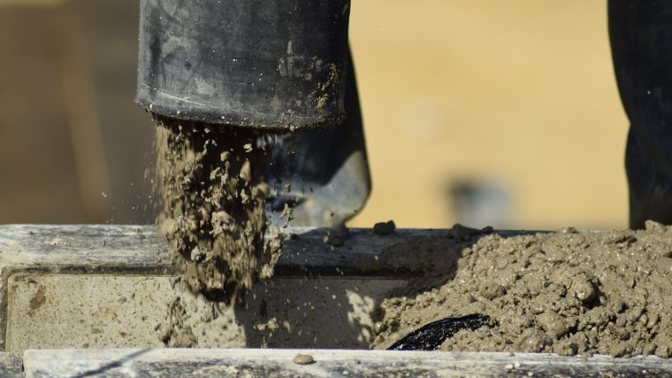 le dosage idéal pour mélanger un sac de ciment de 25 kg avec du béton
